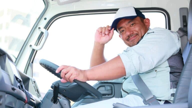 【60代・70代が活躍中】定年後のセカンドキャリアに「配送ドライバー」が選ばれる理由とは？長く続けやすい安定した仕事